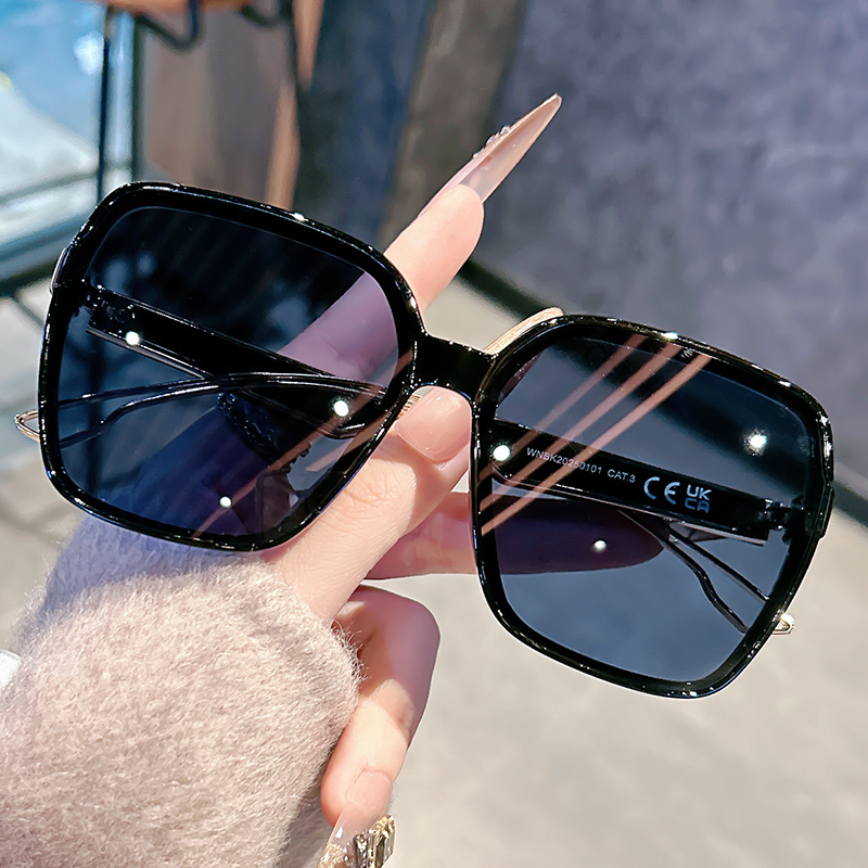 Gradual-layer khaki oversized  - Photography Of Lighting recension och pris